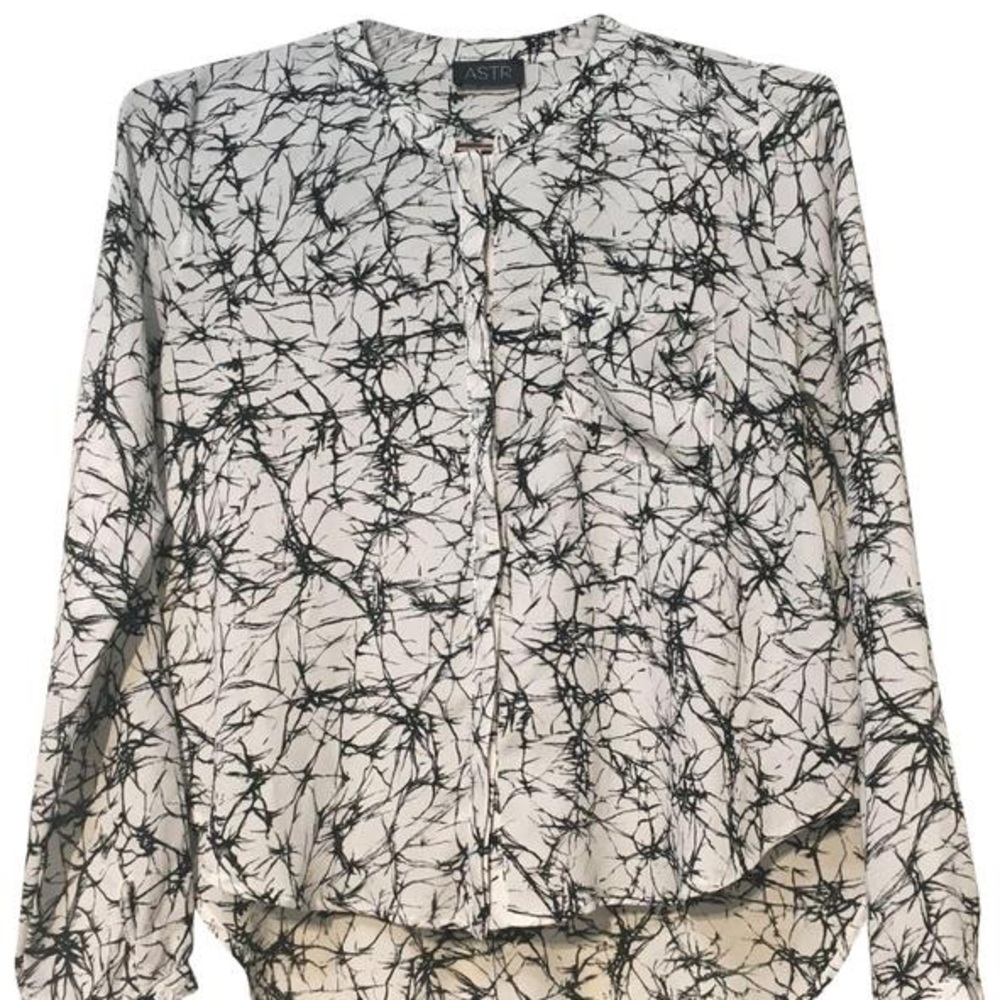 ASTR black/white long sleeve button down shirt.